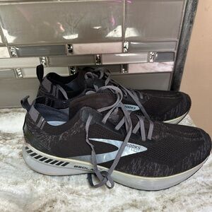 Brooks Black and Gray Sneakers
